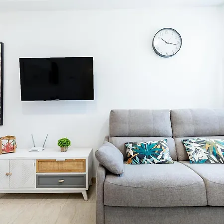 Apartamento K1. Cozy Flores With Pool