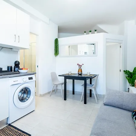 K1. Cozy Flores With Pool Apartamento