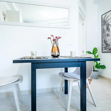 K1. Cozy Flores With Pool Apartamento